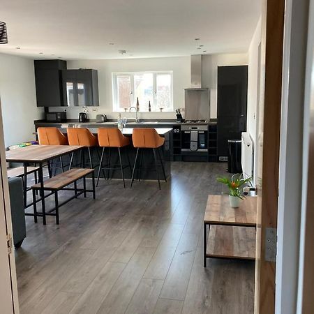 Spacious Newly Built Apartment Rhos On Sea, Colwyn Bay Buitenkant foto