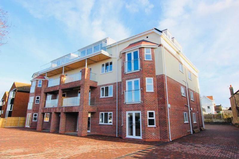 Spacious Newly Built Apartment Rhos On Sea, Colwyn Bay Buitenkant foto