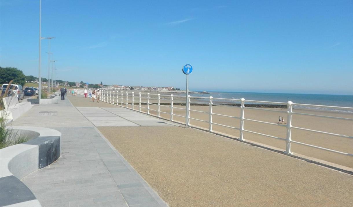 Spacious Newly Built Apartment Rhos On Sea, Colwyn Bay Buitenkant foto