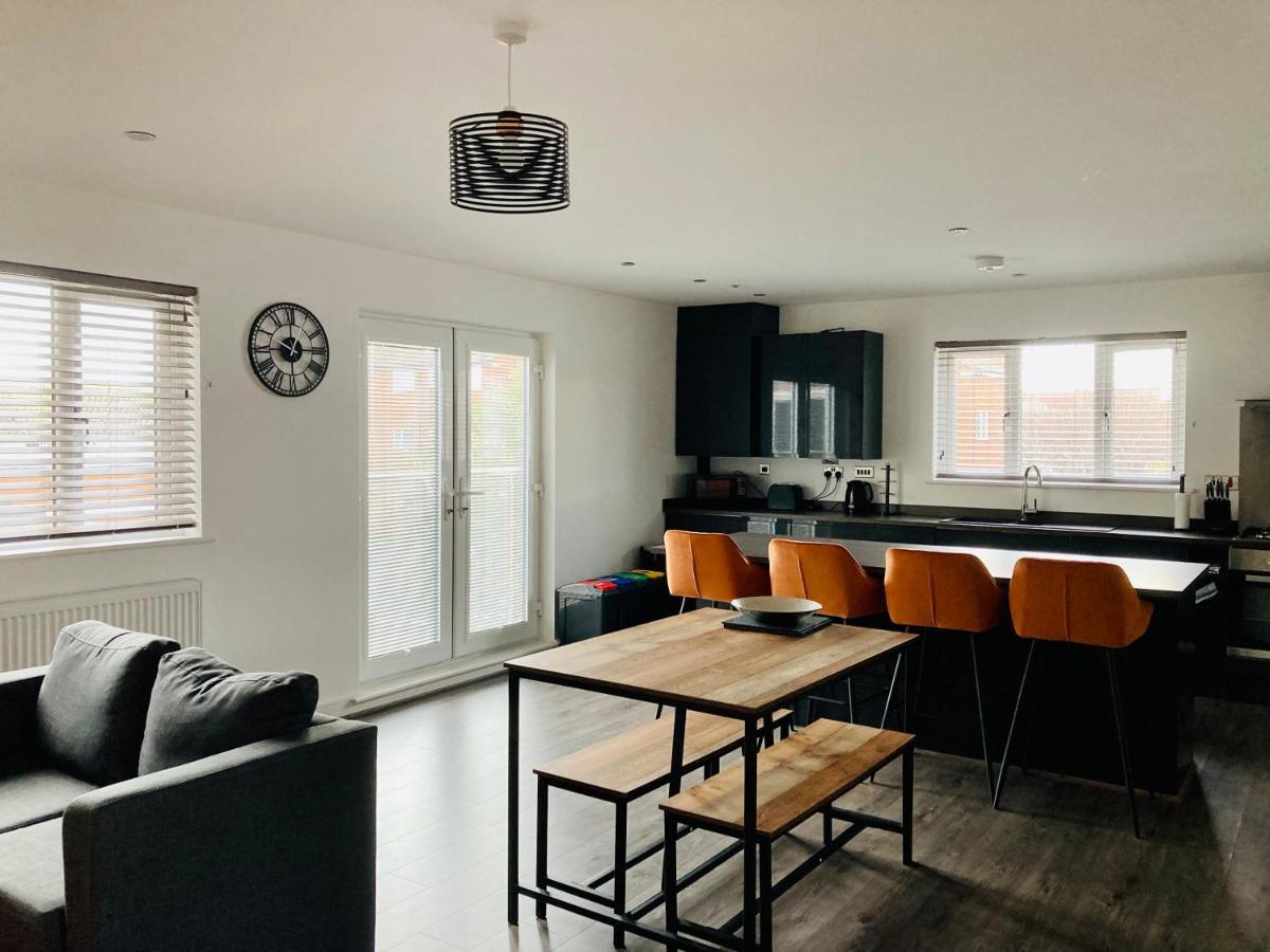 Spacious Newly Built Apartment Rhos On Sea, Colwyn Bay Buitenkant foto