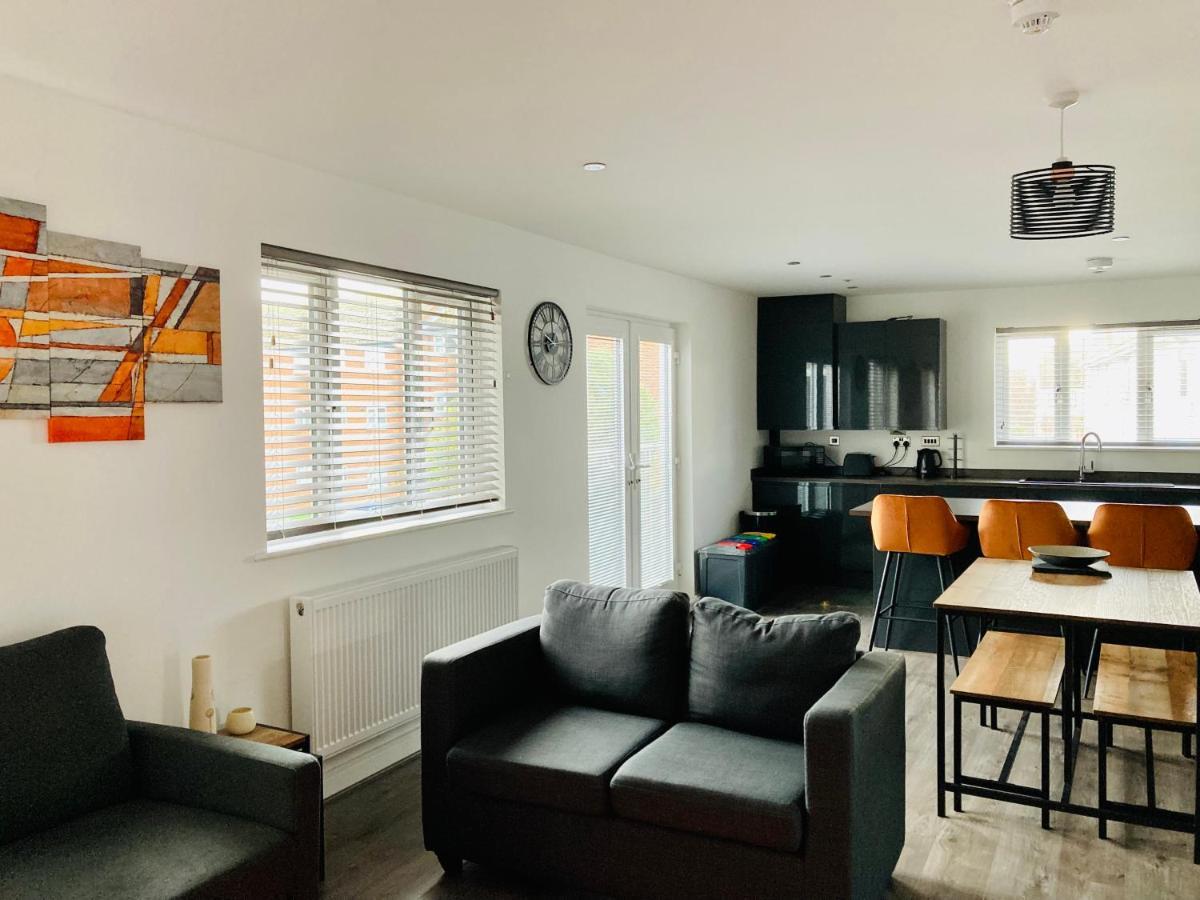 Spacious Newly Built Apartment Rhos On Sea, Colwyn Bay Buitenkant foto